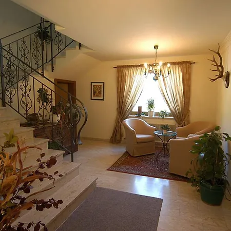 Fruehstueckspension Christina Tux