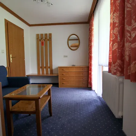 Fruehstueckspension Christina Vendégház Tux