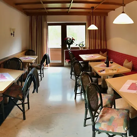 Vendégház Fruehstueckspension Christina