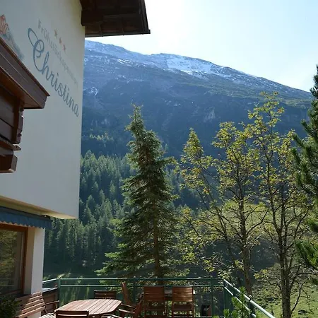 Gasthuis Fruehstueckspension Christina