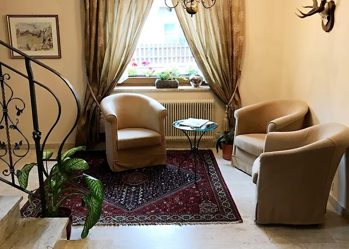 Fruehstueckspension Christina Pensionat 3*