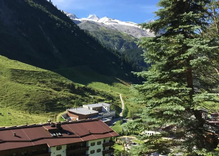 Fruehstueckspension Christina Pensionat 3*