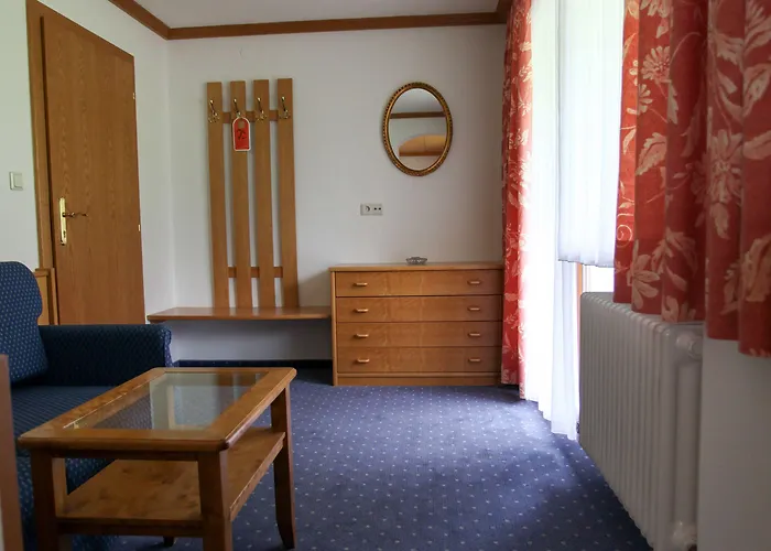 Fruehstueckspension Christina Гостьовий будинок Тукс