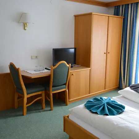 Fruehstueckspension Christina Vendégház 3*