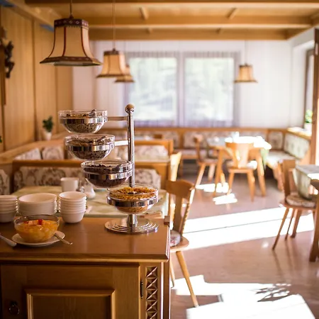 Vendégház Fruehstueckspension Christina